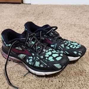 Brooks Running Ravenna